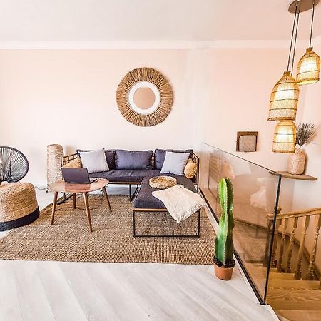 Oceanview Boutique House, 125 Sqm, Parking, Sunset Rooftop أذيخي المظهر الخارجي الصورة
